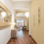 Spacious & Sunny With Terrace In The Center * Barcelona
