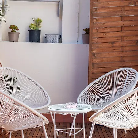 Spacious & Sunny With Terrace In The Center Barcelona
