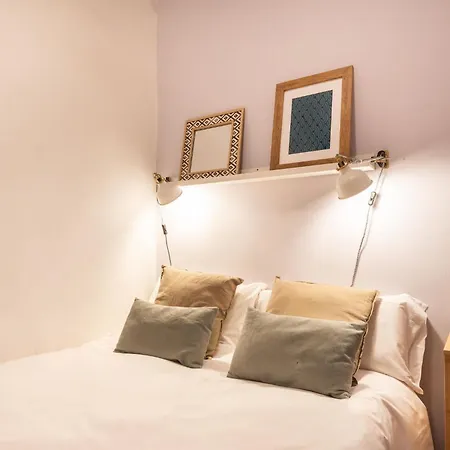 Apartment Spacious & Sunny With Terrace In The Center