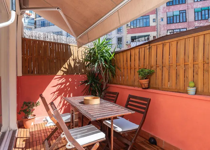 Spacious & Sunny With Terrace In The Center * Barcelona