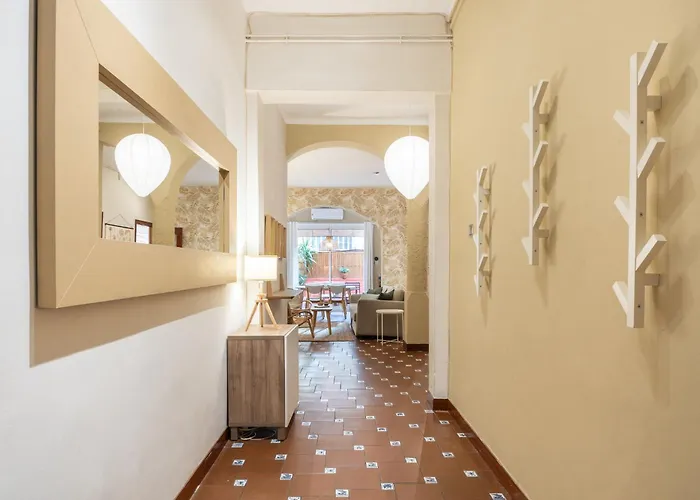 Spacious & Sunny With Terrace In The Center * Barcelona