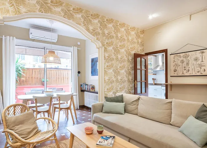 Spacious & Sunny With Terrace In The Center Barcelona