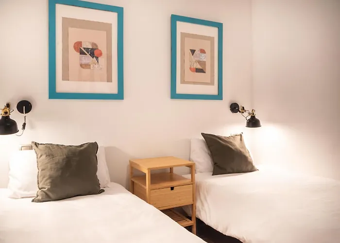 Spacious & Sunny With Terrace In The Center Barcelona